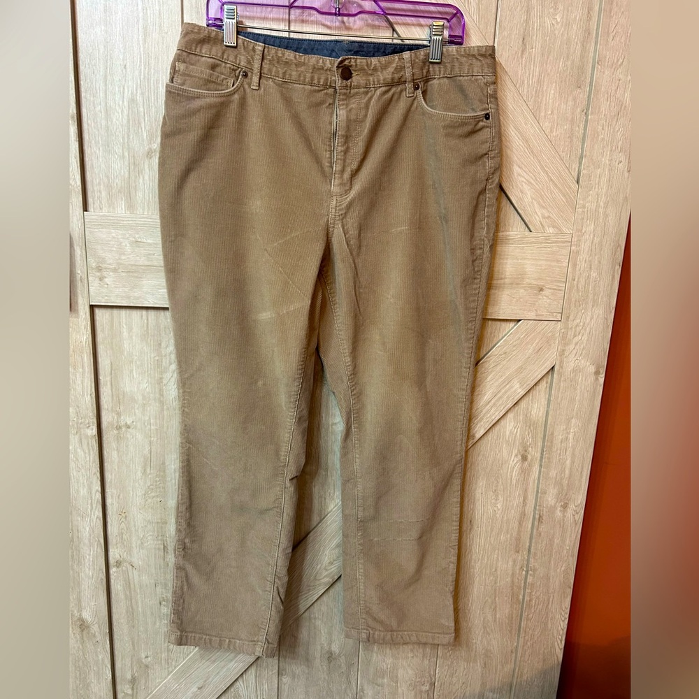 LL Bean Women’s 16 corduroy jeans 34 x  26 Gold logo tag  Straight Leg  B12